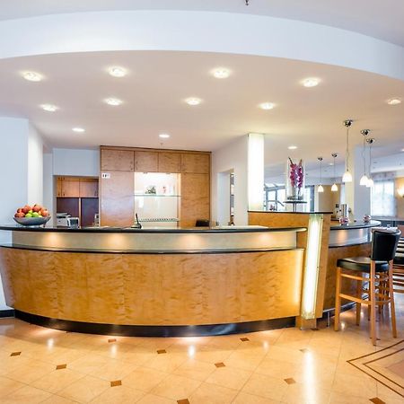 Schlosspark Hotel Берлин Екстериор снимка