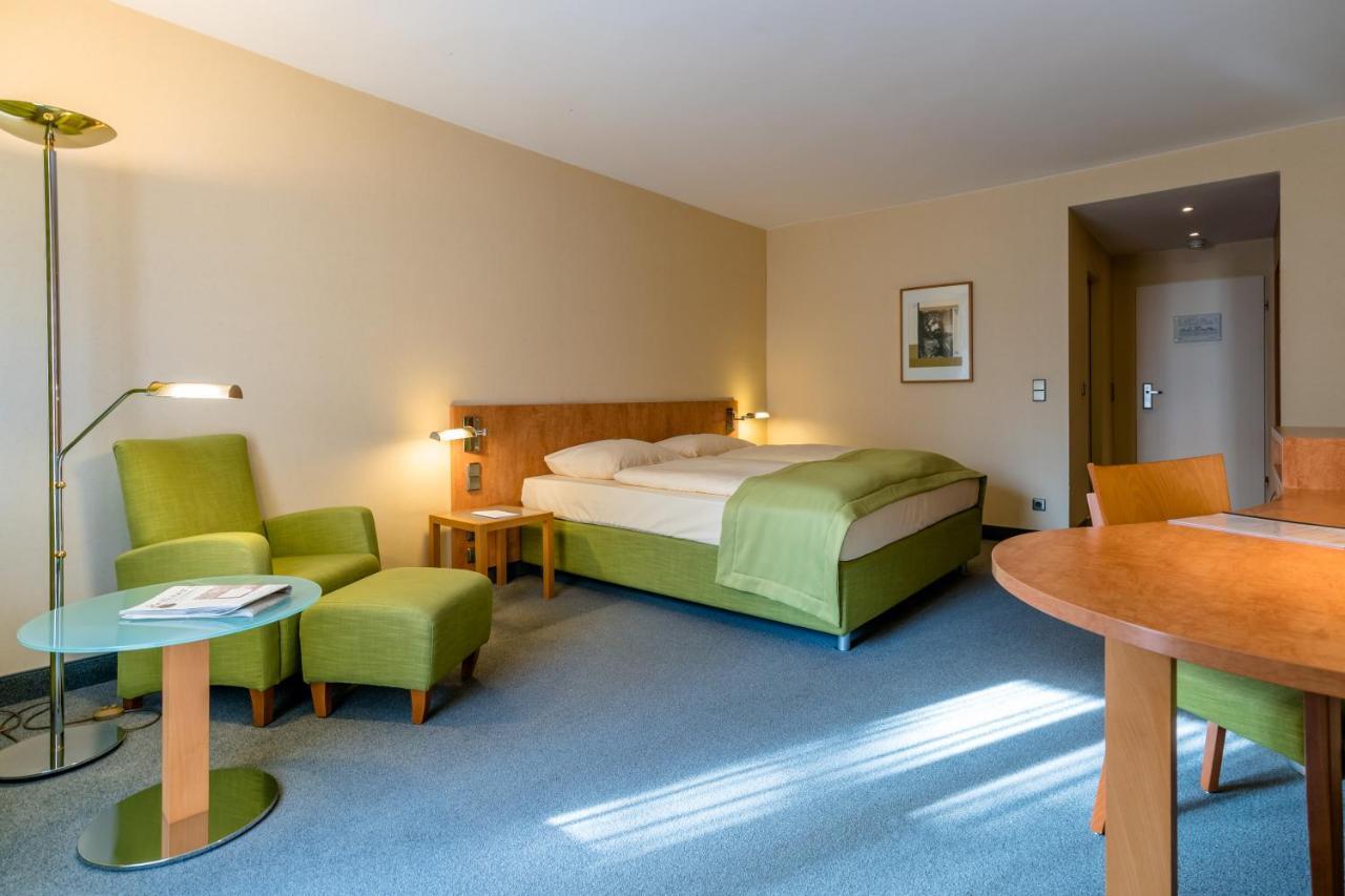 Schlosspark Hotel Берлин Екстериор снимка