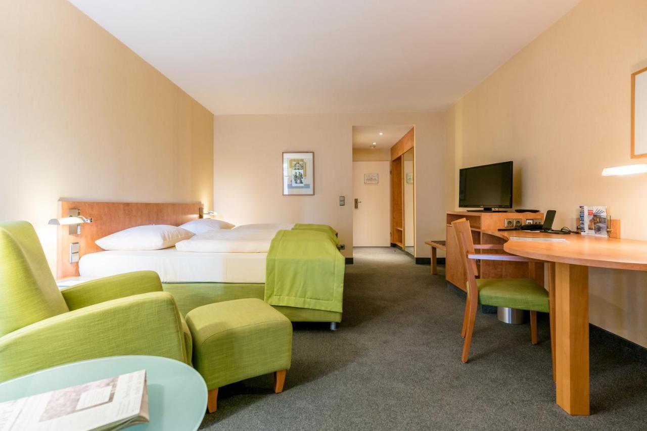 Schlosspark Hotel Берлин Екстериор снимка