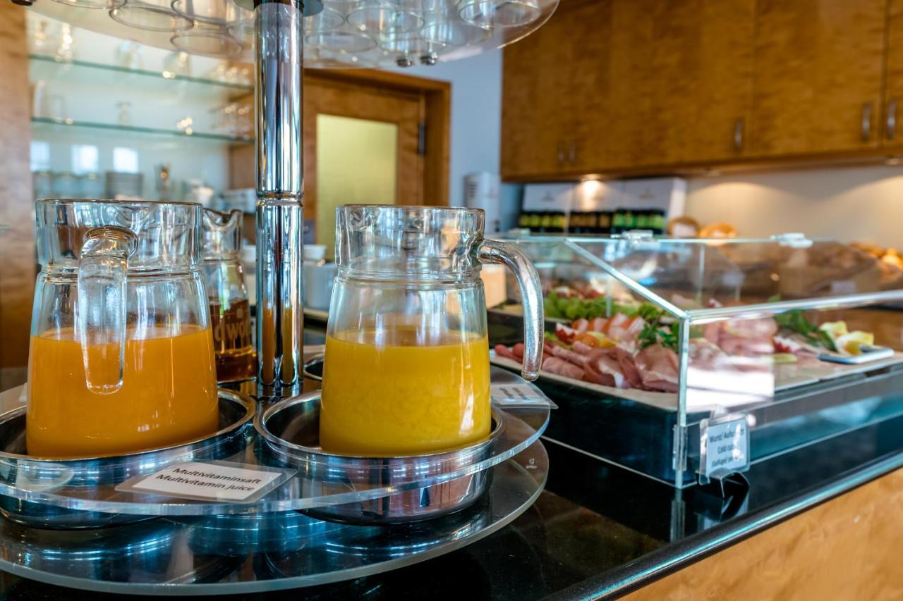 Schlosspark Hotel Берлин Екстериор снимка