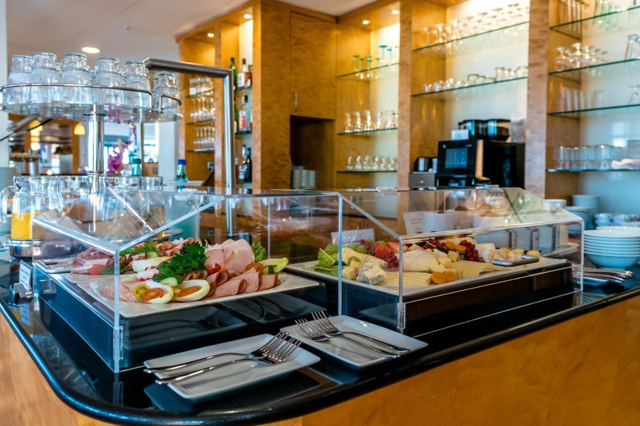 Schlosspark Hotel Берлин Екстериор снимка