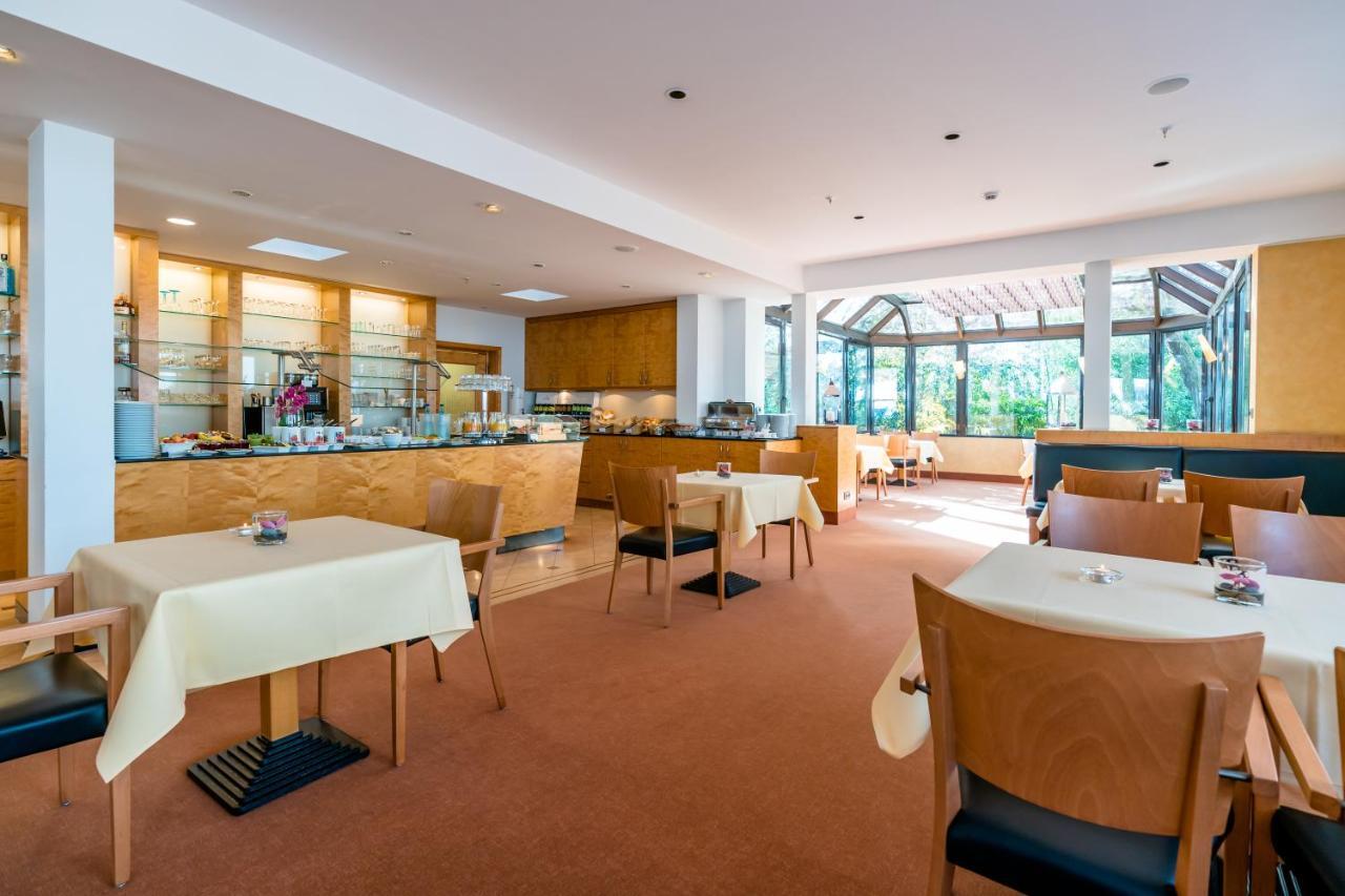Schlosspark Hotel Берлин Екстериор снимка