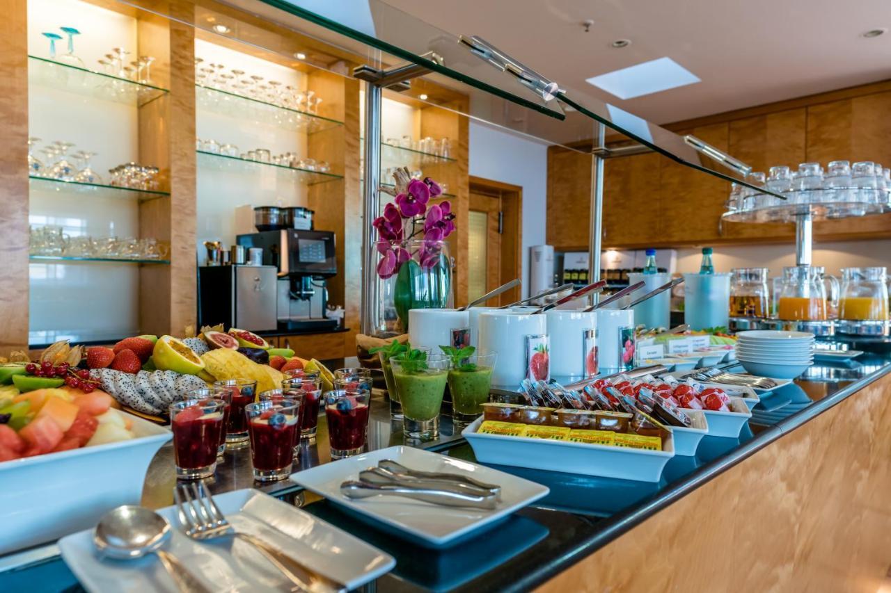 Schlosspark Hotel Берлин Екстериор снимка