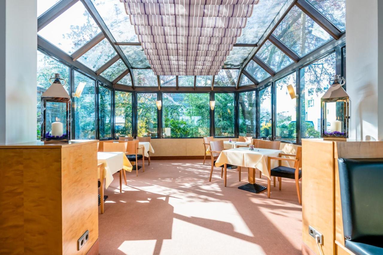 Schlosspark Hotel Берлин Екстериор снимка