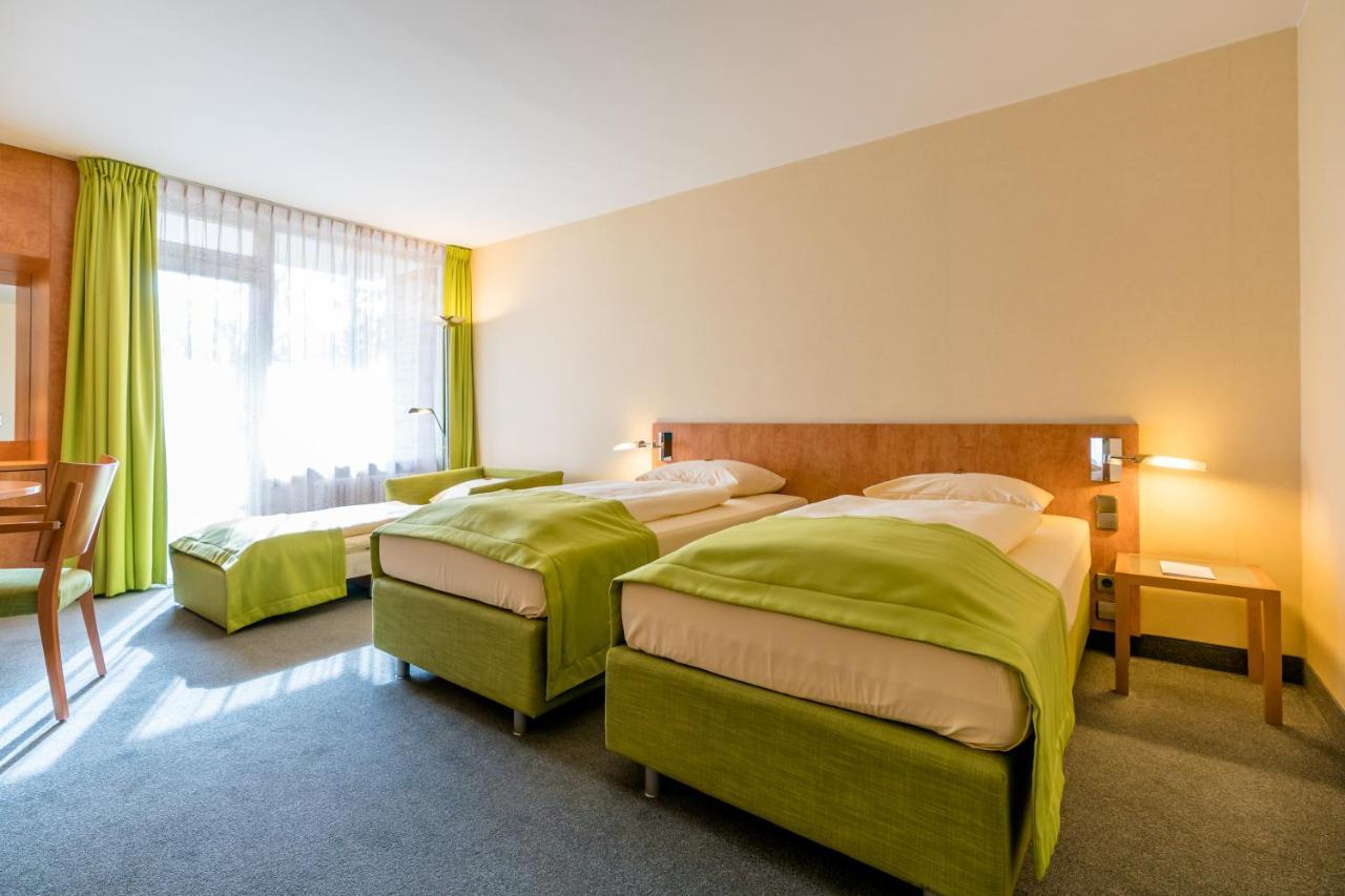 Schlosspark Hotel Берлин Екстериор снимка