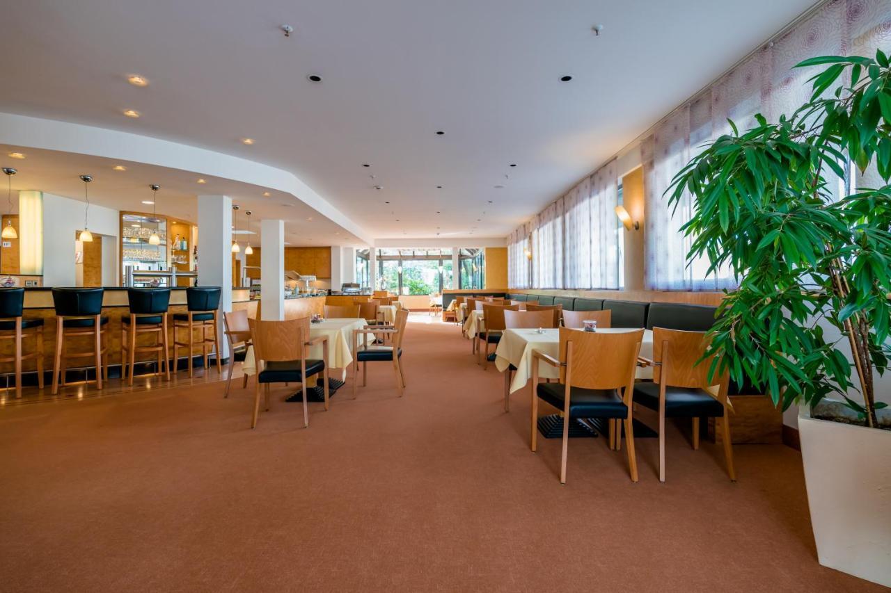 Schlosspark Hotel Берлин Екстериор снимка